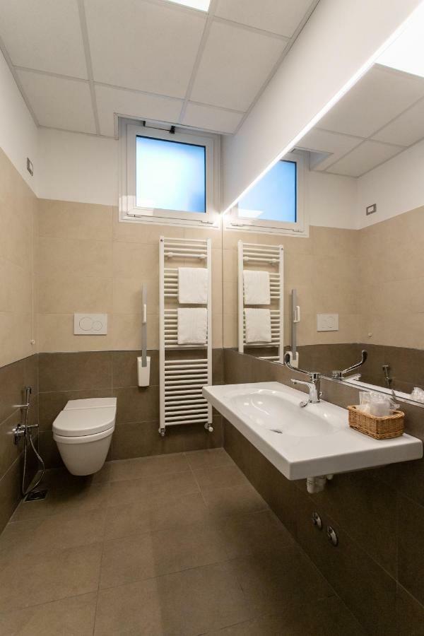 Hotel Venezia E La Villetta Lido di Jesolo Bagian luar foto